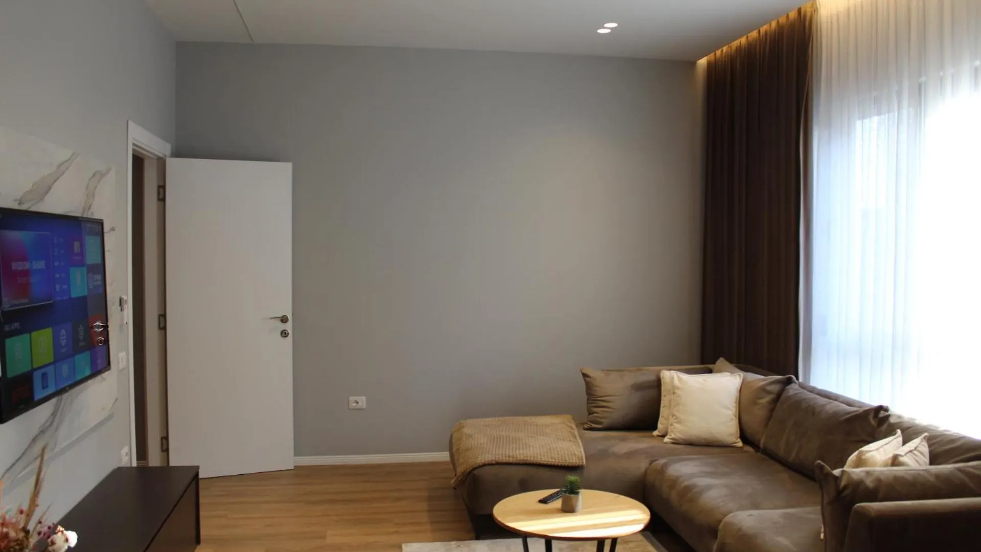 Tirana Ideal Apartment アルバニア